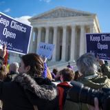 Tribunal insinúa que veto al aborto en Texas seguirá en vigor durante meses 