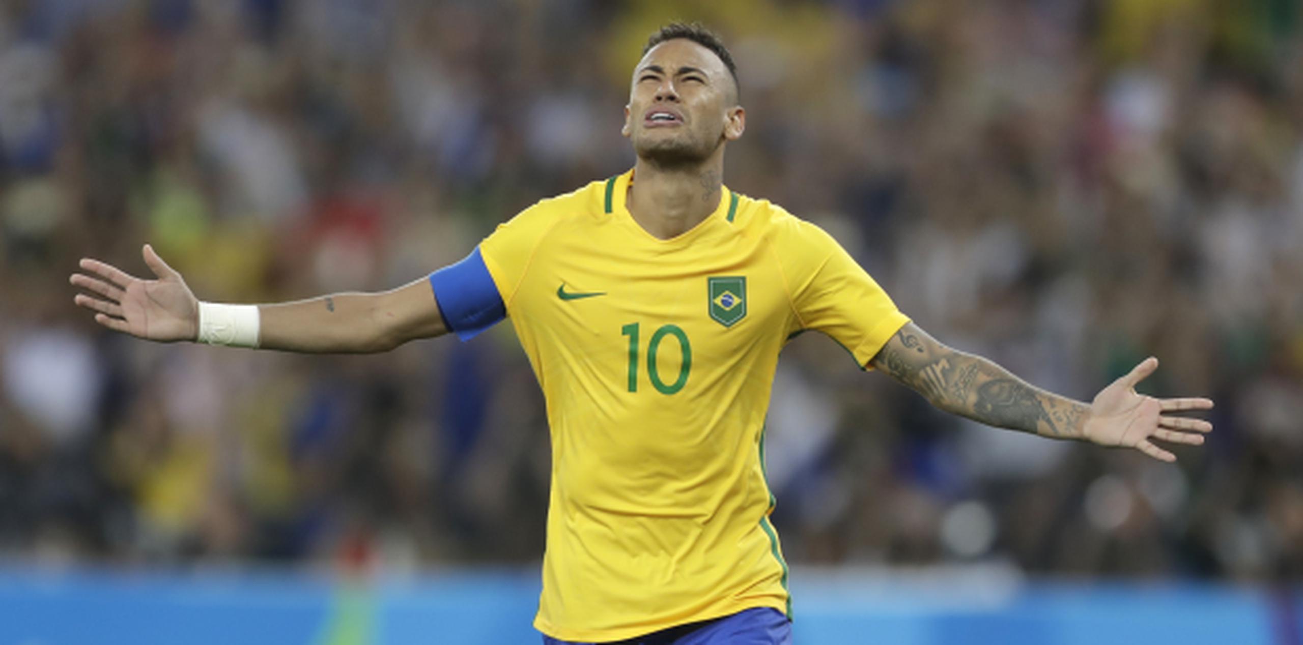 Neymar metió el gol definitivo en la tanda de penaltis. (Luca Bruno / Prensa Asociada)