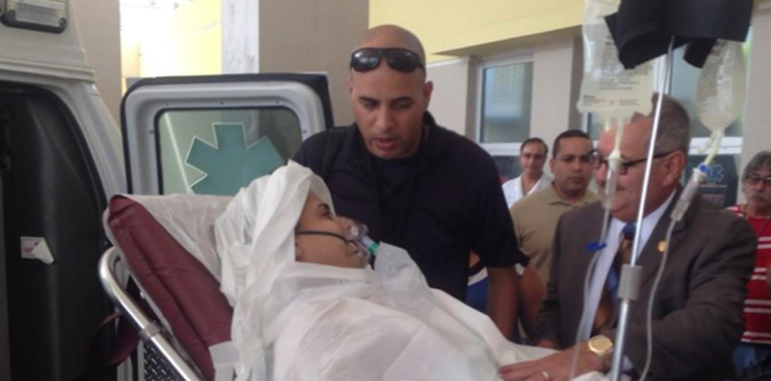 Los policías heridos son atendidos en el Centro Médico de Río Piedras debido a la seriedad de sus heridas.(Archivo)