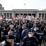 Protestas en Europa contra confinamientos