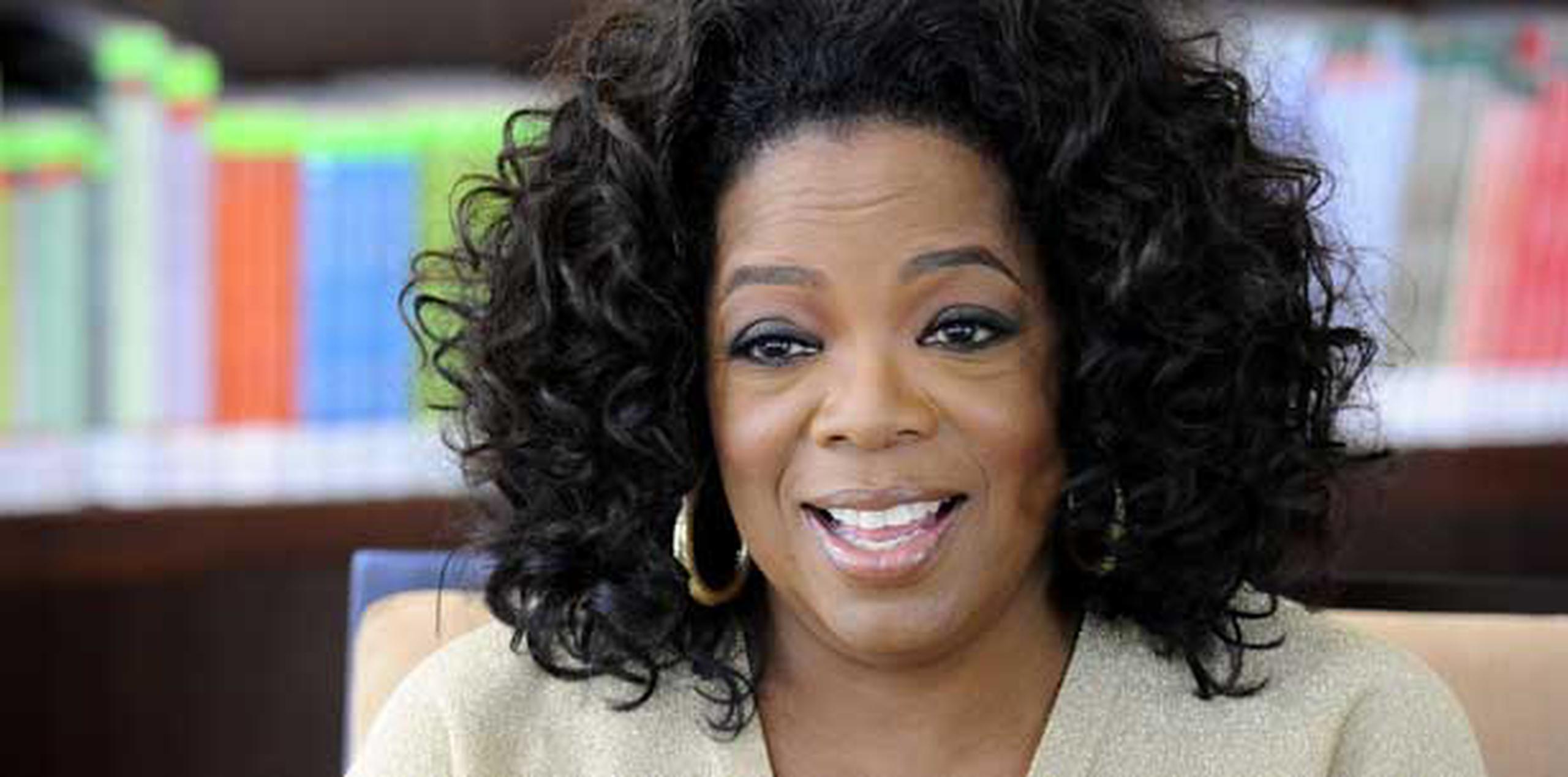 Oprah Winfrey, cuya fortuna está valorada en más de $2,500 millones, pensó por un momento comprar toda la tienda. (AFP/Archivo/Stephane de Sakutin)