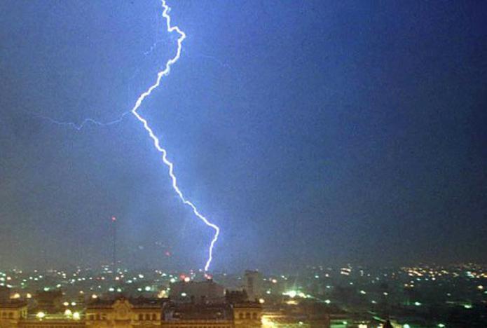 Decretan alerta roja en Uruguay por 