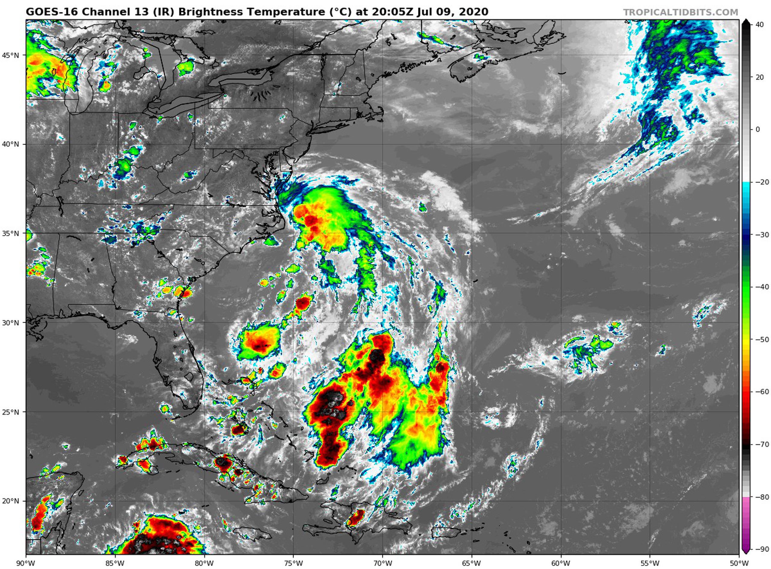 La tormenta tropical Fay se encuentra al este de Carolina del Norte.