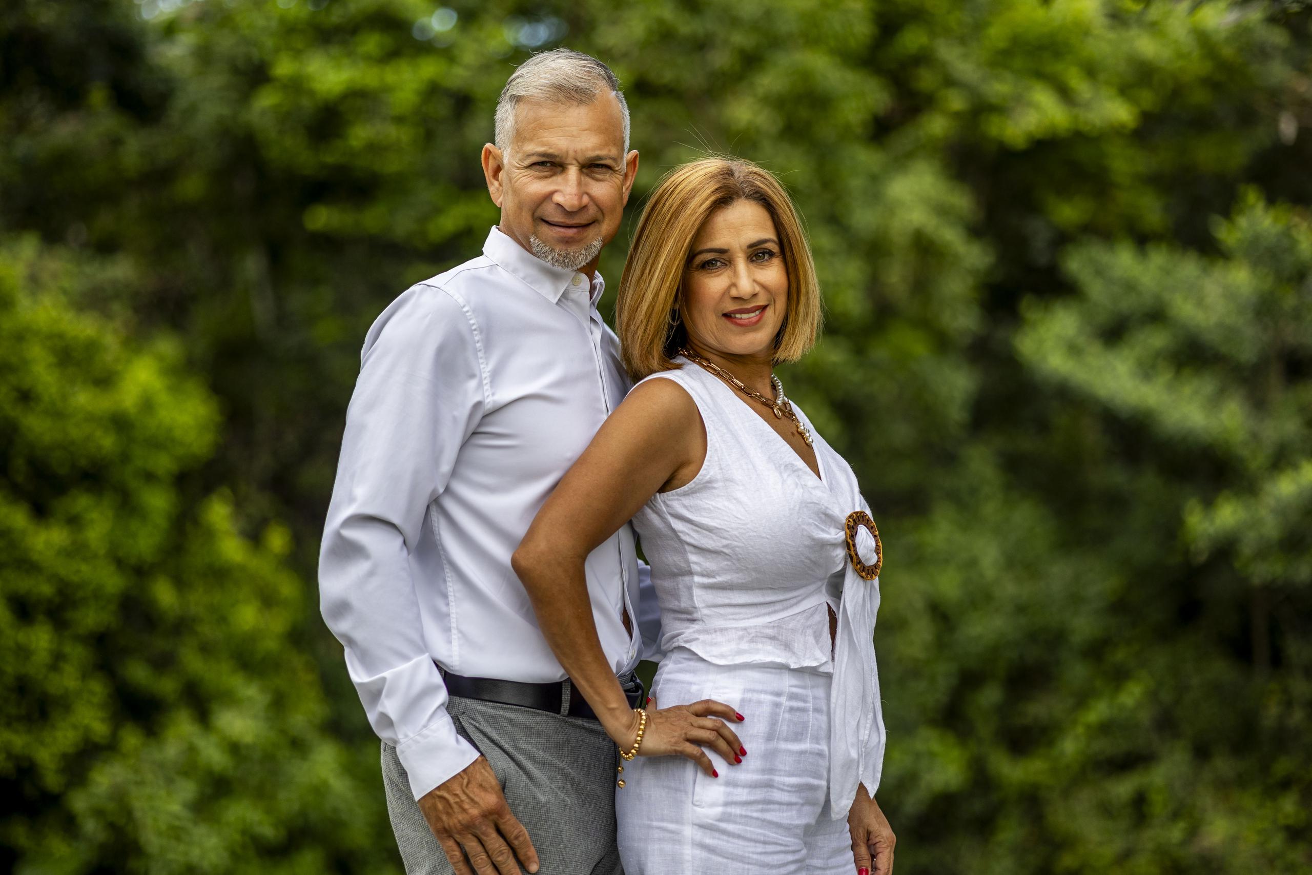 Nelson Santiago Figueroa y Doris Santiago Meléndez disfrutan el éxito en el amor y el negocio familiar tras múltiples vivencias llenas de sacrificio.