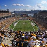 Muere un espectador al caer de las escaleras eléctricas en estadio de Steelers