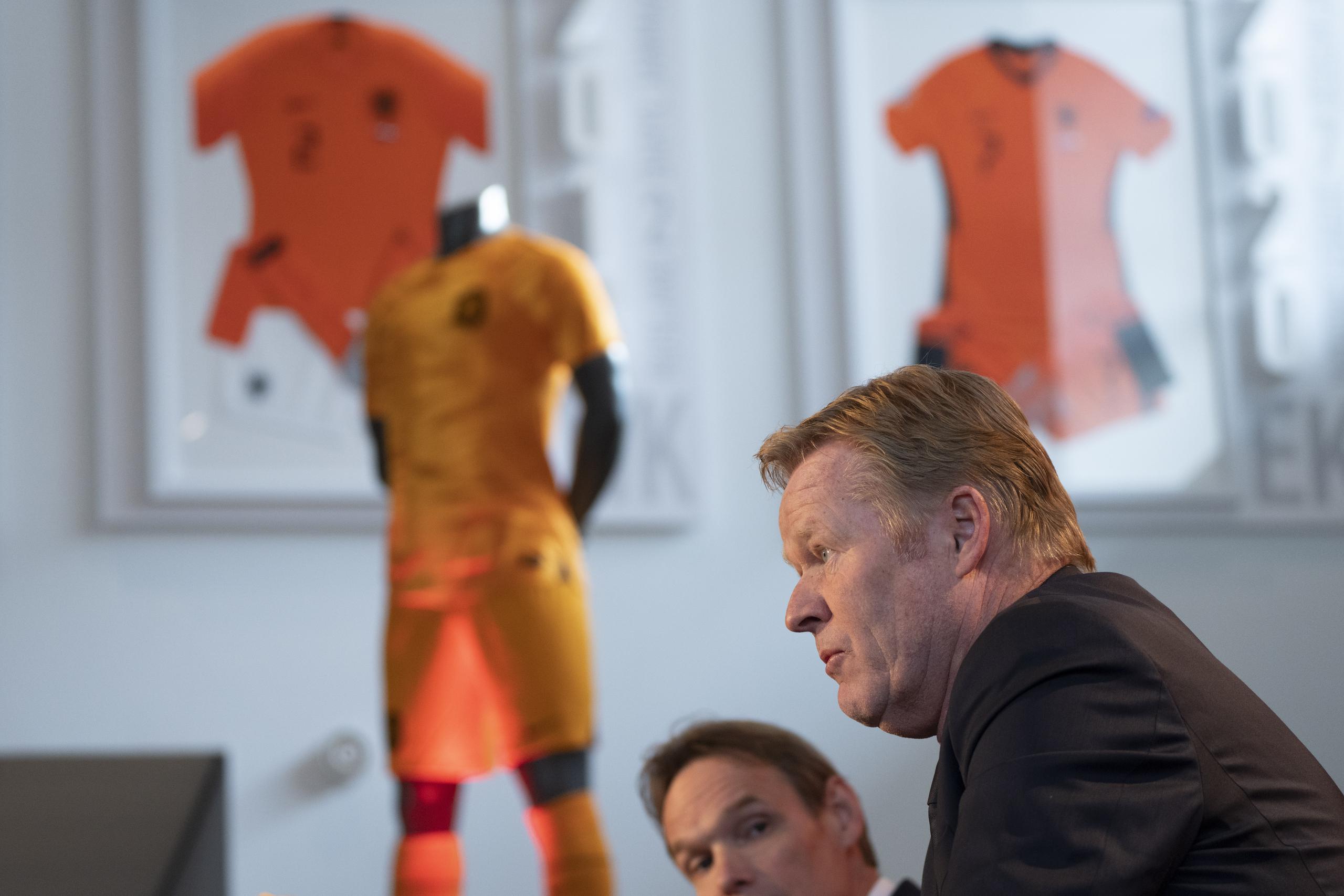 Ronald Koeman aparece aquí al ser presentado como técnico de la selección de Holanda, en Zeist, el lunes 23 de enero de 2023.