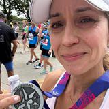 Alexandra Fuentes termina “bien adolorida” el Maratón de Chicago
