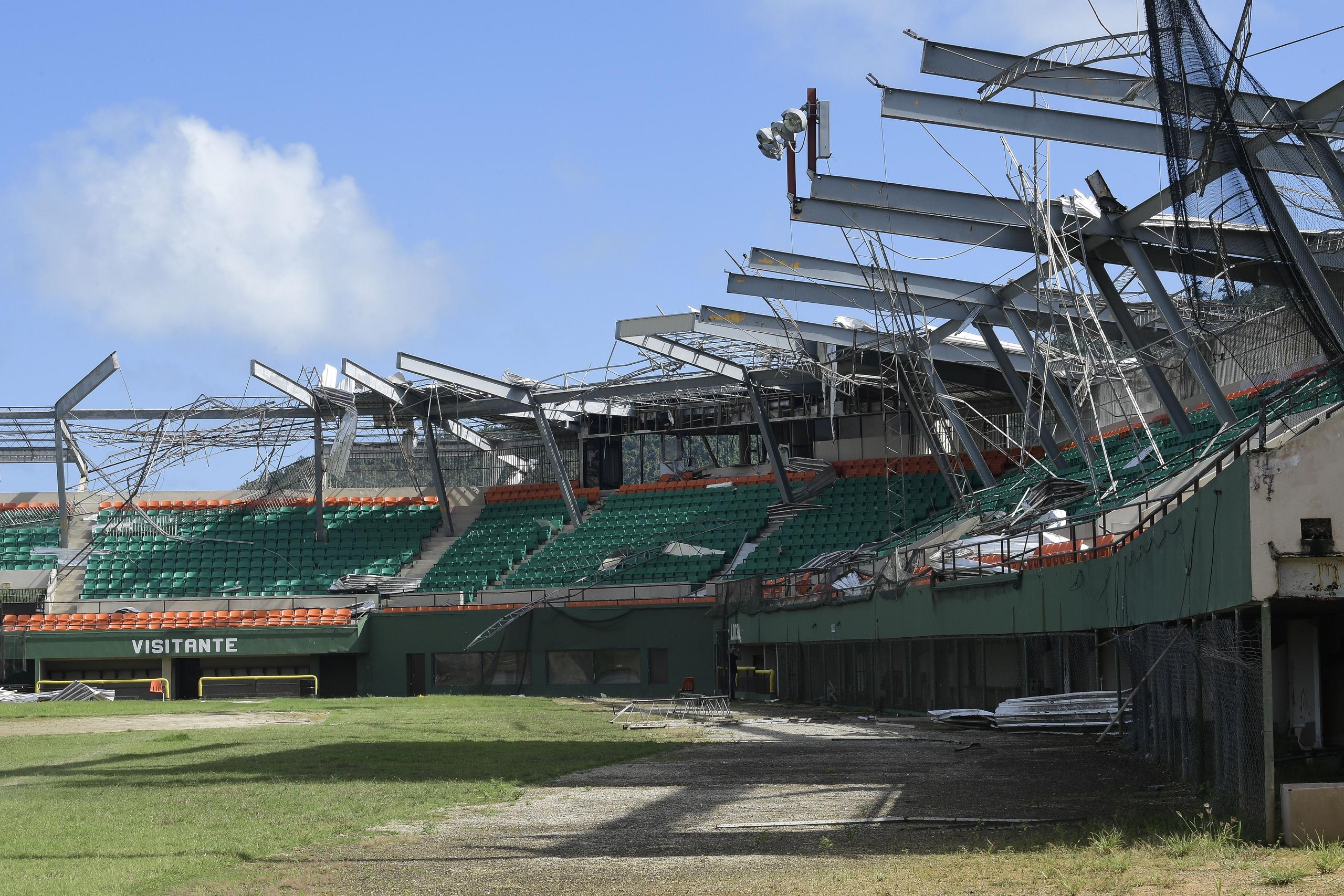 Daños en el estadio Félix Millán tras el huracán María. (gerald.lopez@gfrmedia.com)