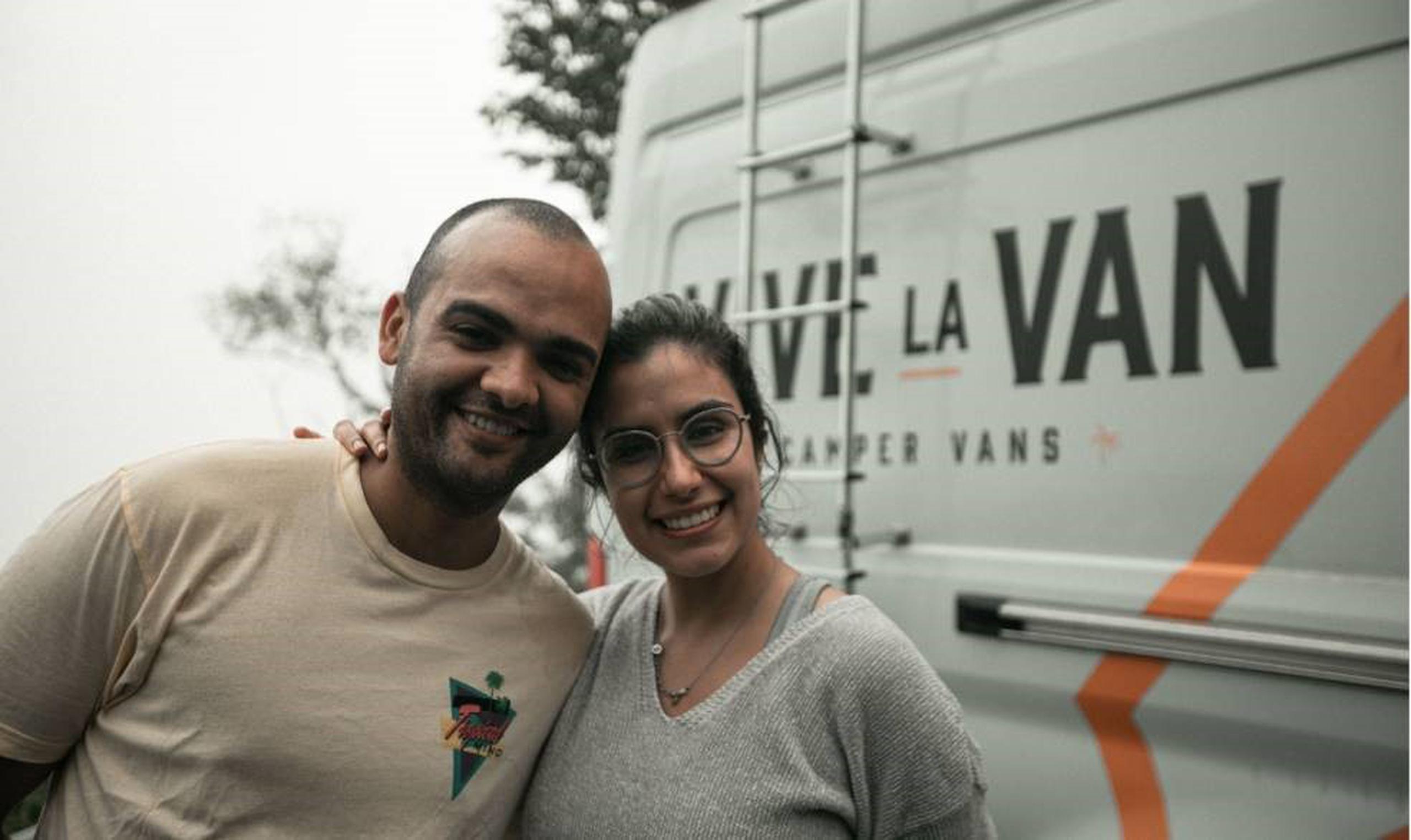 Carlos Eduardo y su esposa Leila Torres son los propietarios de Vive la Van.