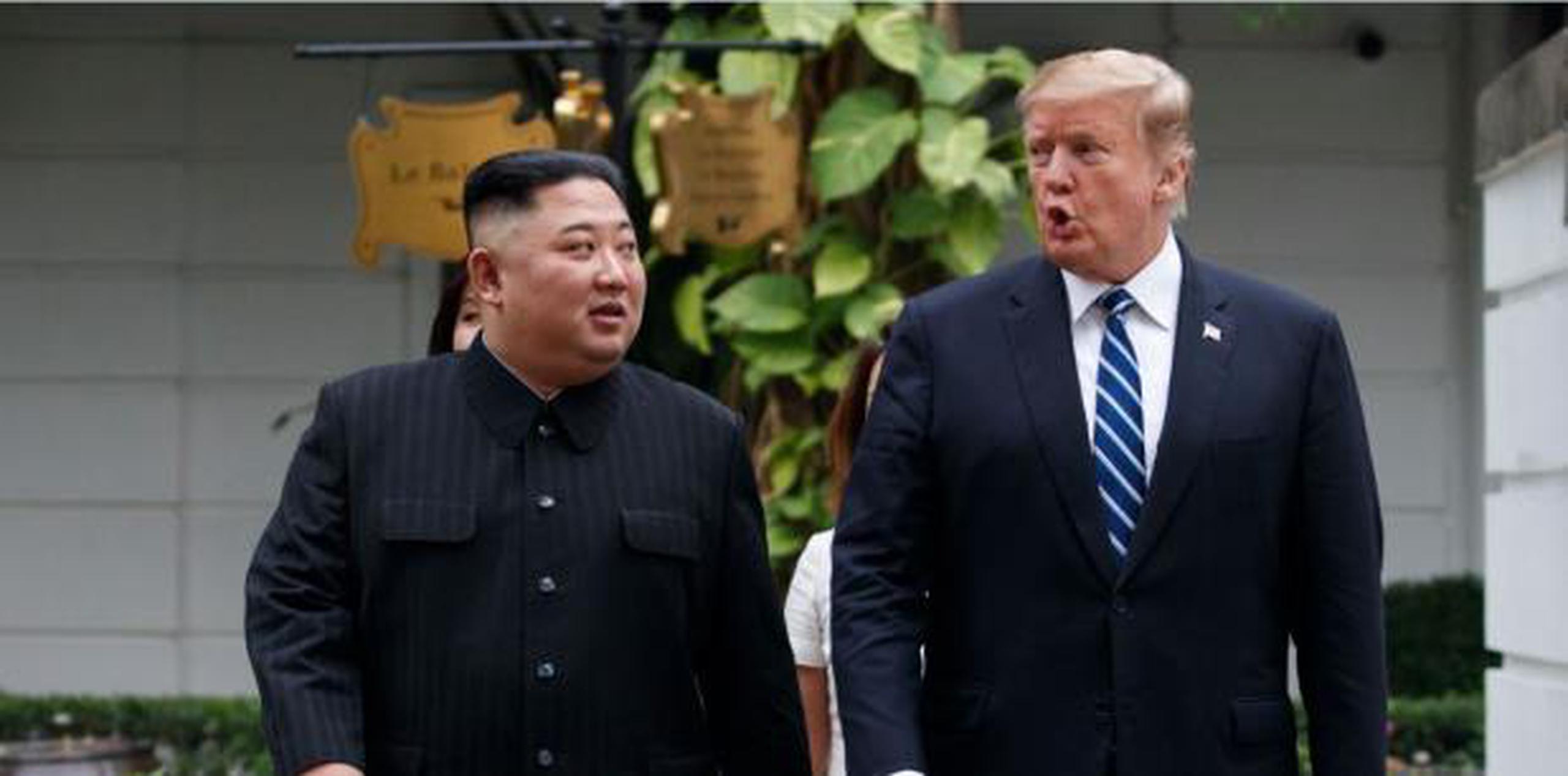 "Yo disfruto de las cumbres, disfruto de estar con el líder (Kim), pero hay que ir paso a paso", afirmó Trump. (AP)