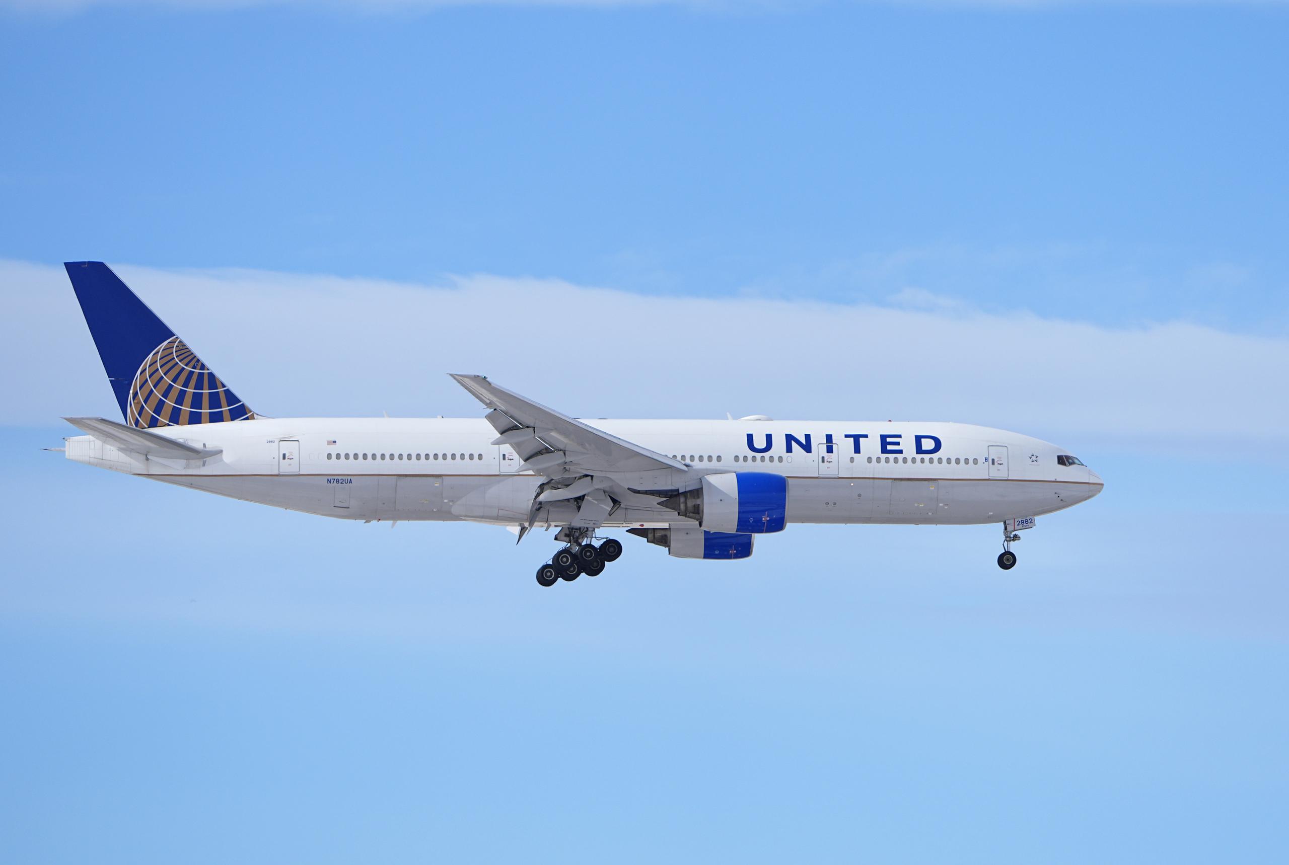 El panel que faltaba estaba en la parte inferior del avión, donde el ala se une a la carrocería y justo al lado del tren de aterrizaje, dijo United.