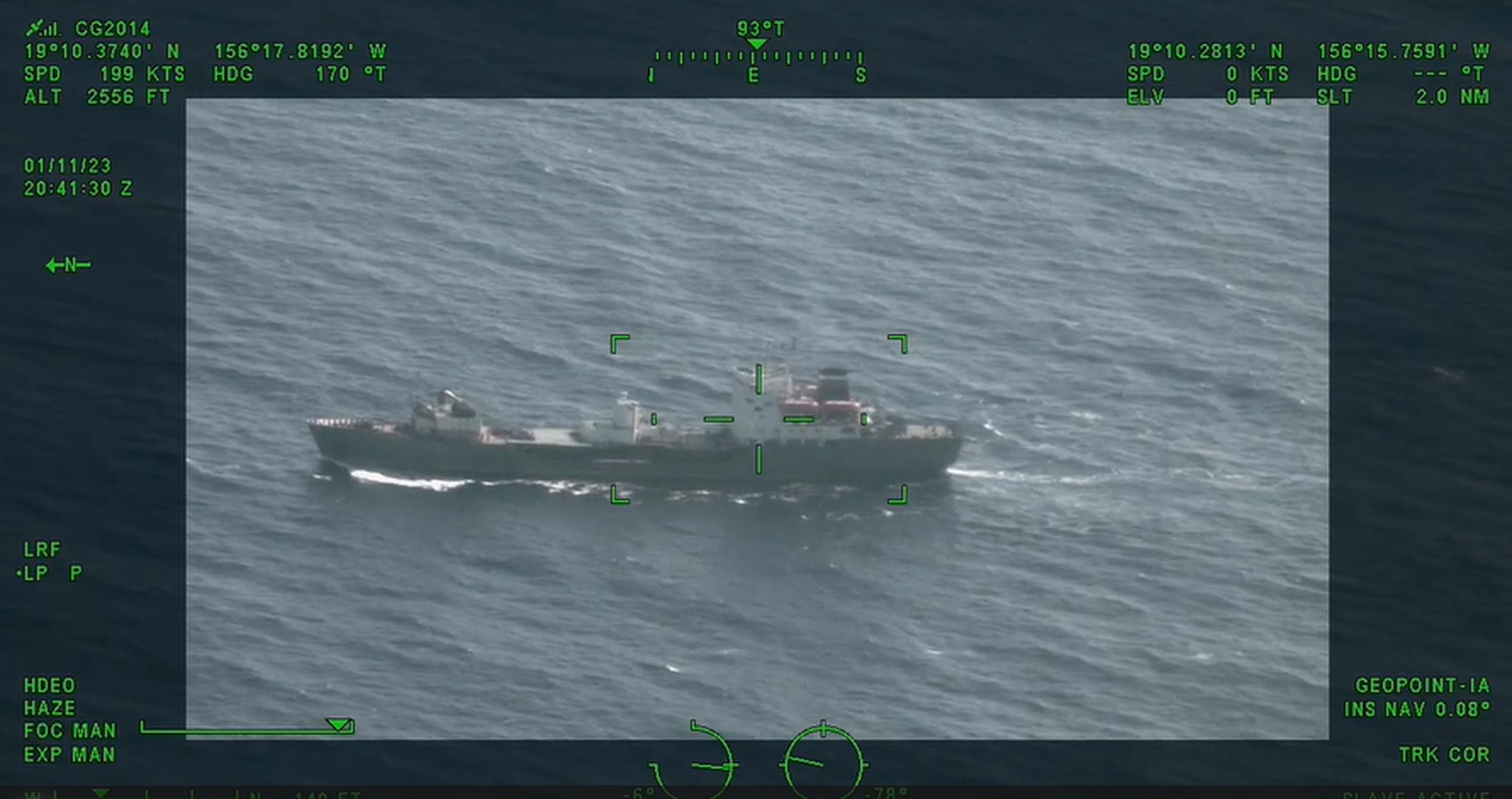 Imagen del presunto barco espía ruso mientras pasaba por aguas próximas a Hawái el pasado 11 de enero.