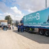 Entra un tercer convoy de veinte camiones de ayuda humanitaria desde Egipto a Gaza 