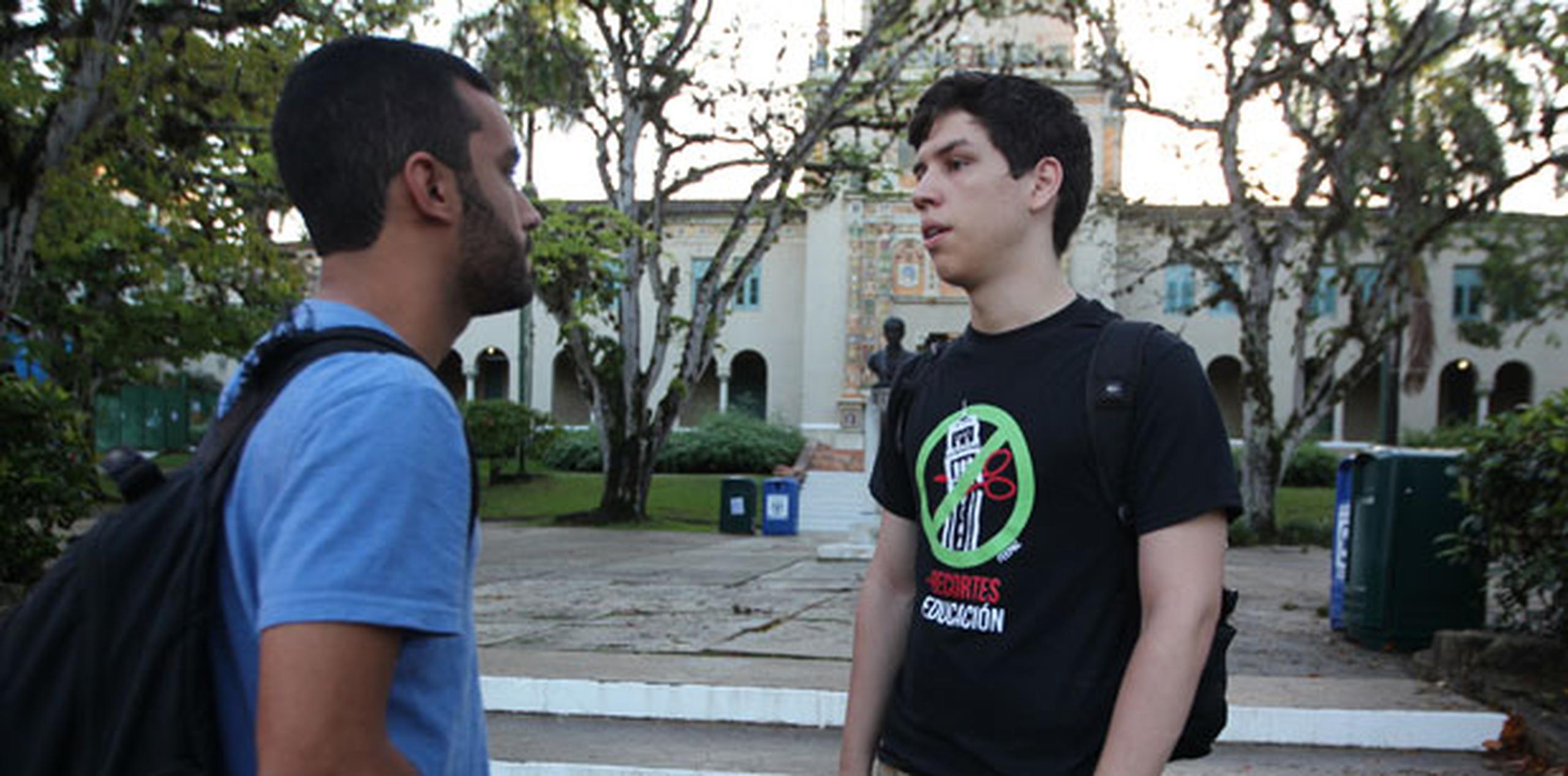 Los portavoces de la organizacion estudiantil Mikael Rosa (izquierda) y Enrique Fortuno Bernier. (alex.figueroa@gfrmedia.com)
