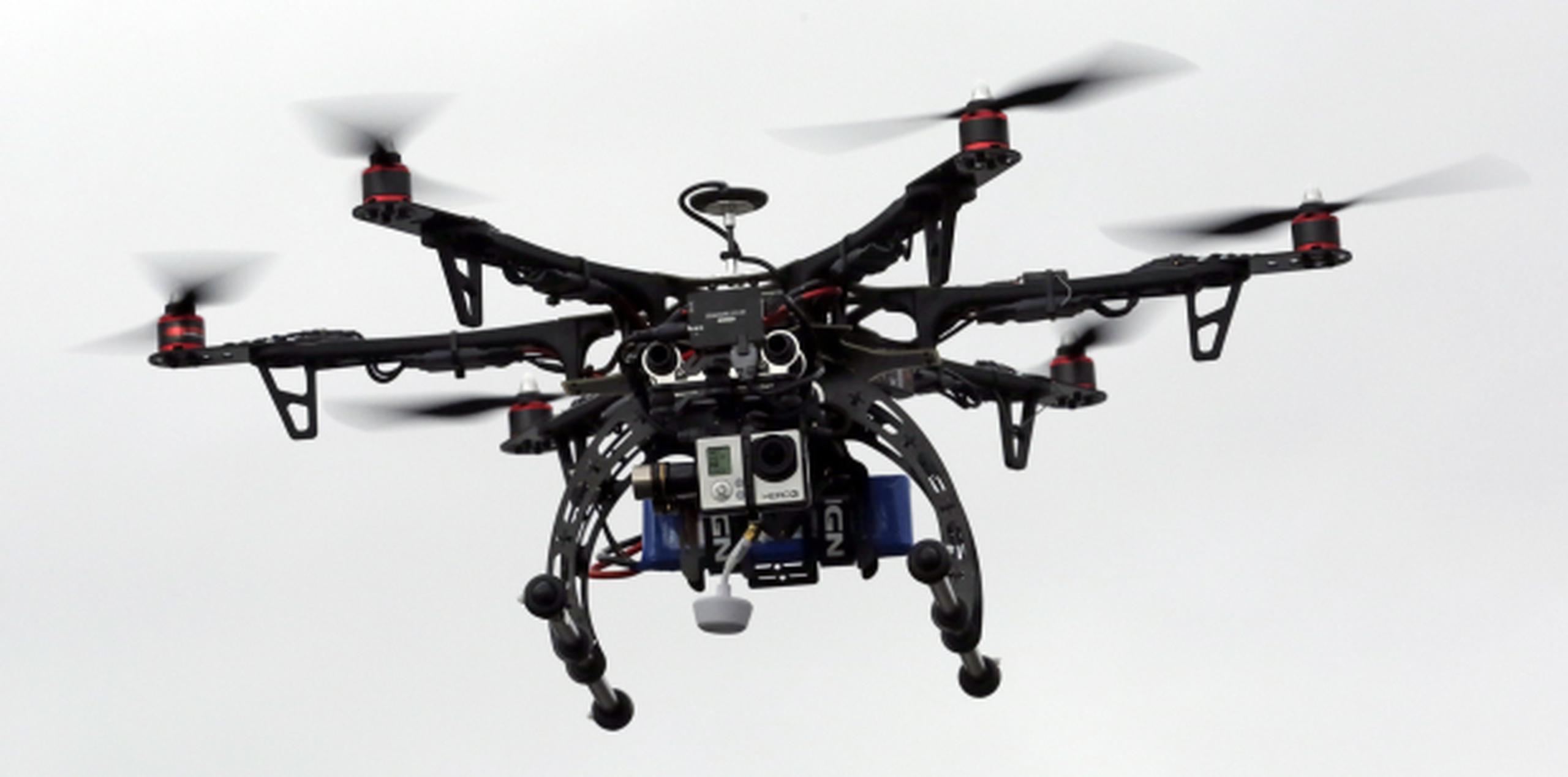 Los Cayos de la Florida se convierten en el primer distrito en Estados Unidos en conseguir permiso de la FAA para usar drones con ese fin. (AP)