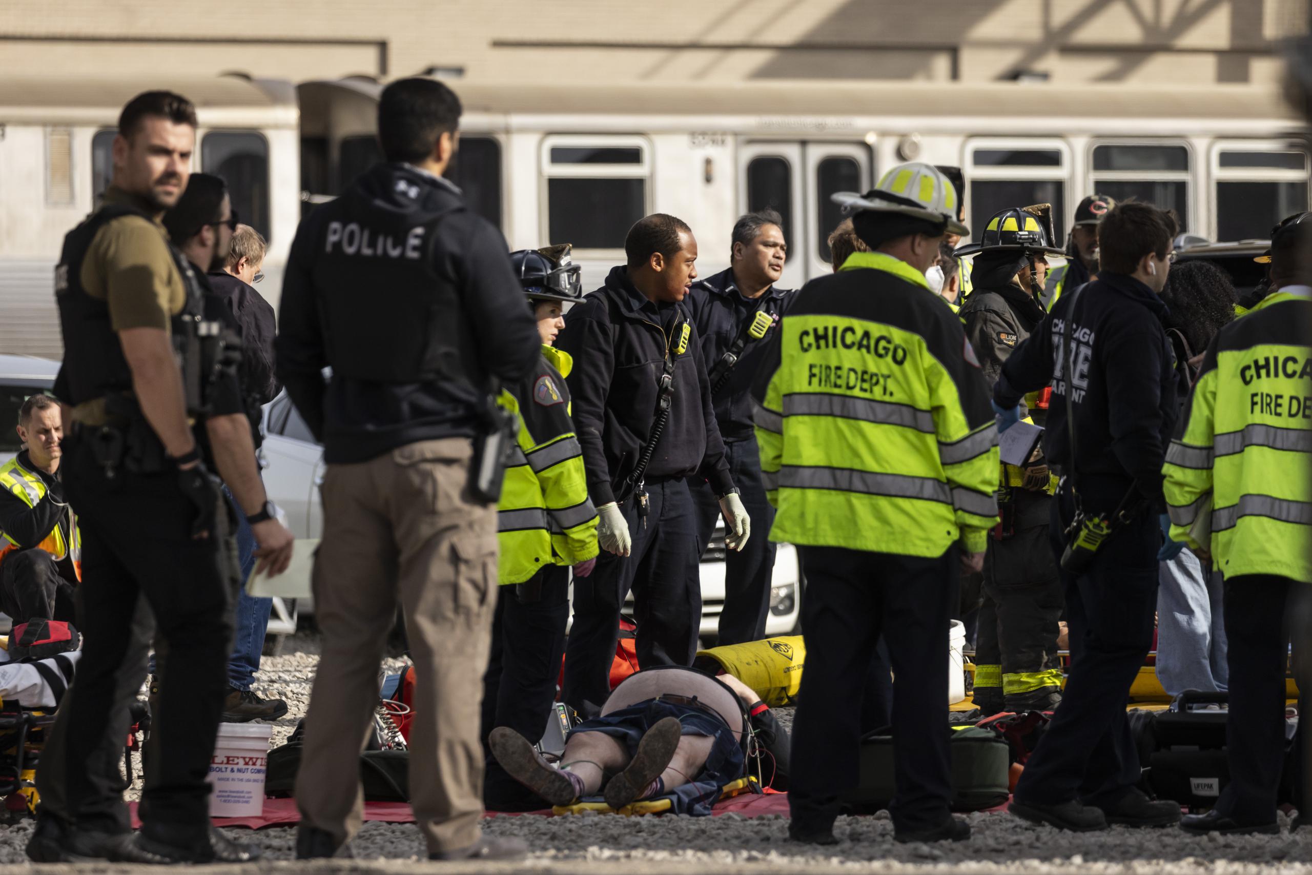 El maquinista del tren fue uno de los heridos más graves, informó el Chicago Sun-Times.