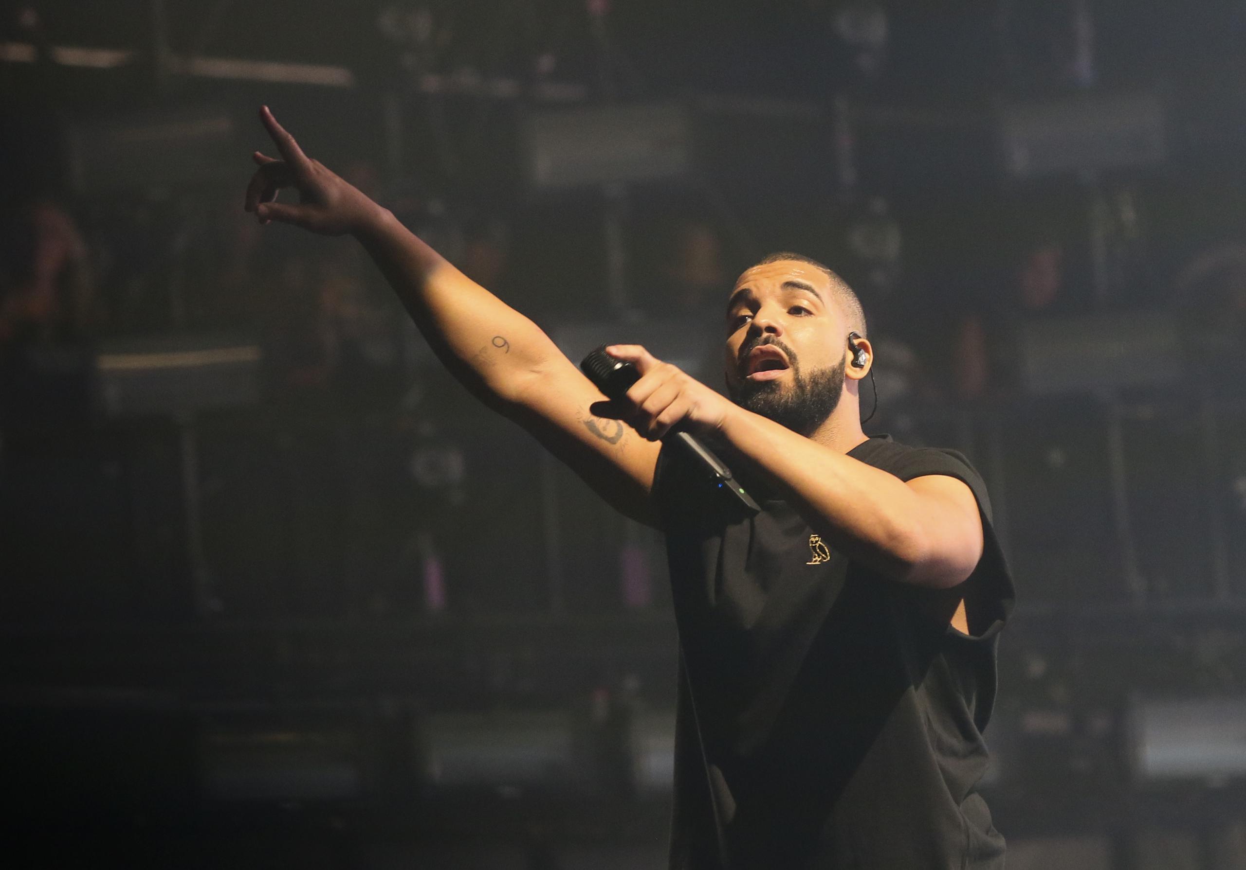 Drake acumuló 1,800 millones de reproducciones de 2015. (Archivo)