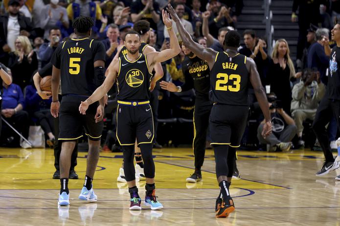 Los Warriors están luciendo como el potente y casi imbatible equipo que jugó en cinco series finales corridas entre el 2015 y 2019.