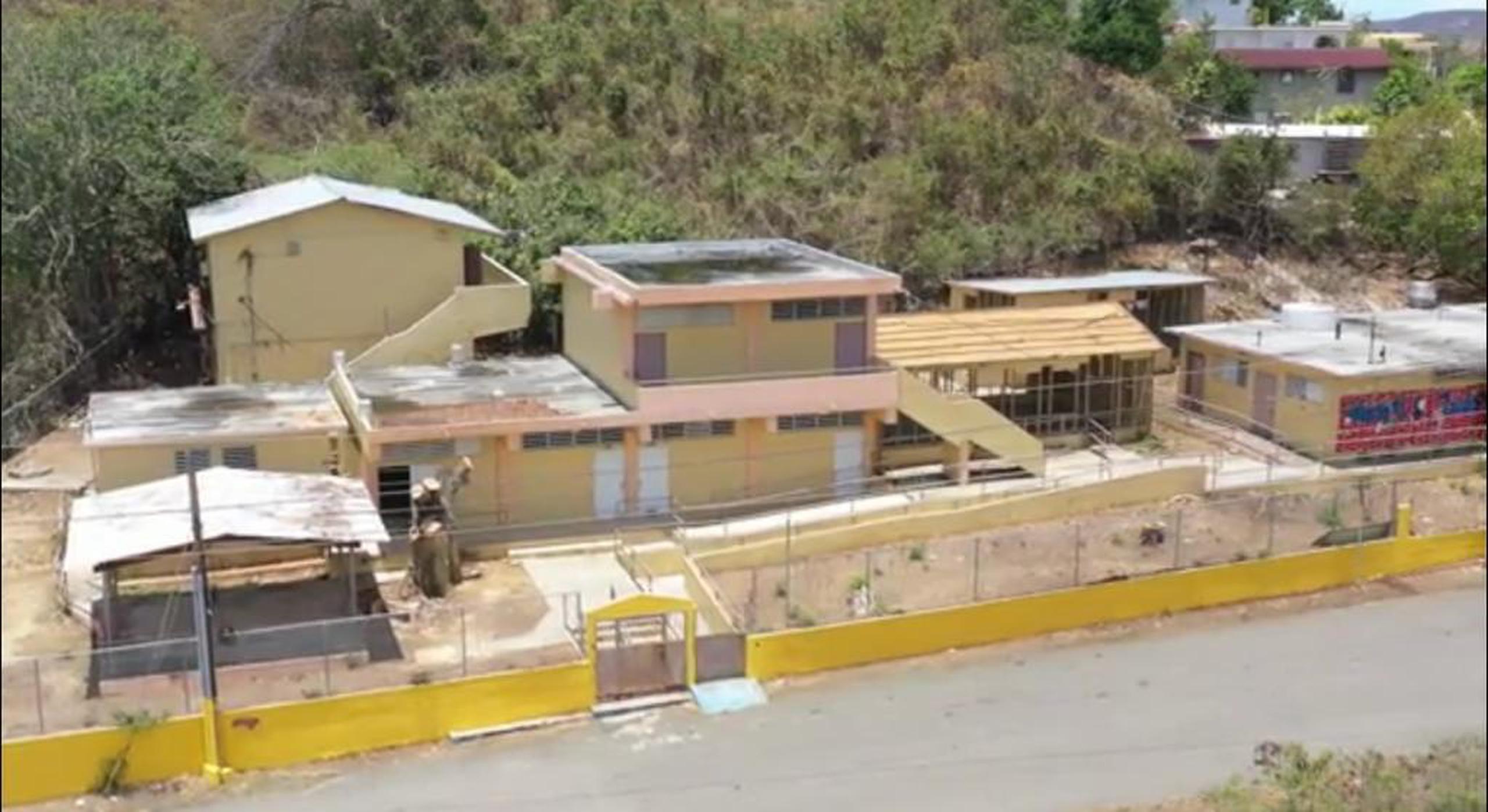 Escuela María del Rosario Cruz Claudio, en Guánica.