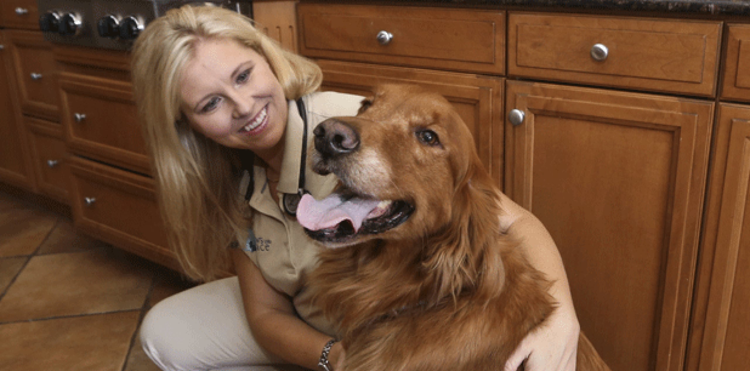 Como veterinaria de un hospicio, Jessica Vogelsang sabe cuánto pueden significar las mascotas. (AP Photo/Lenny Ignelzi)
