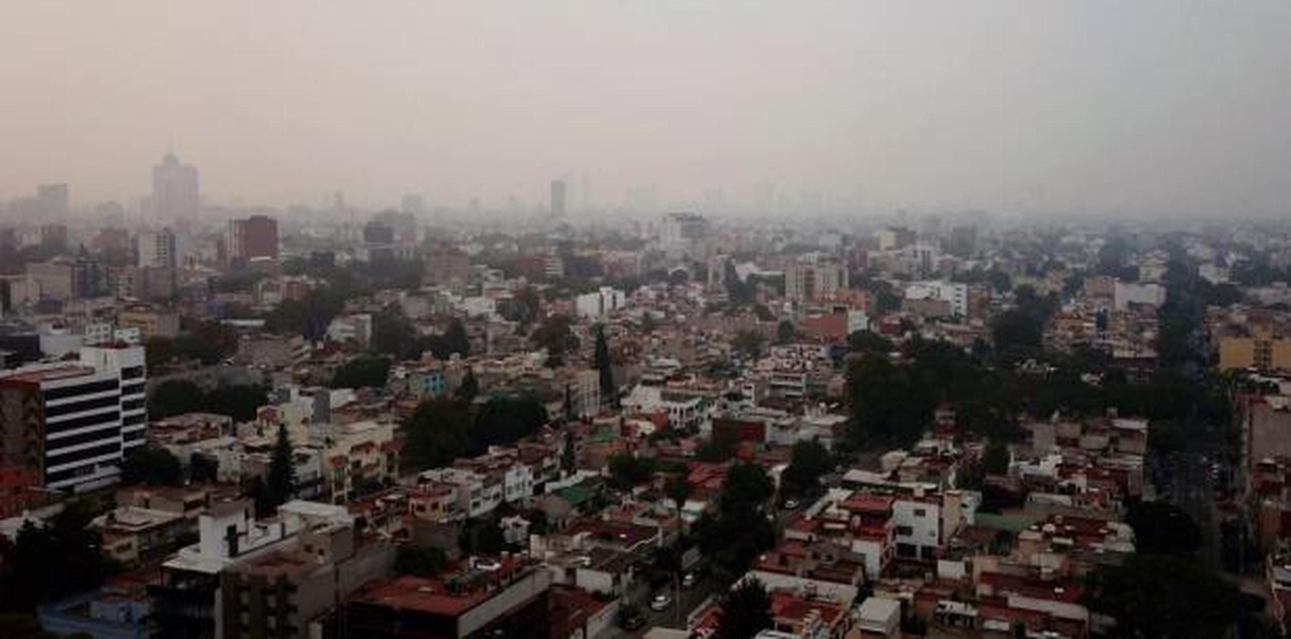 Piden a los residentes no salir por contaminación en la Ciudad de