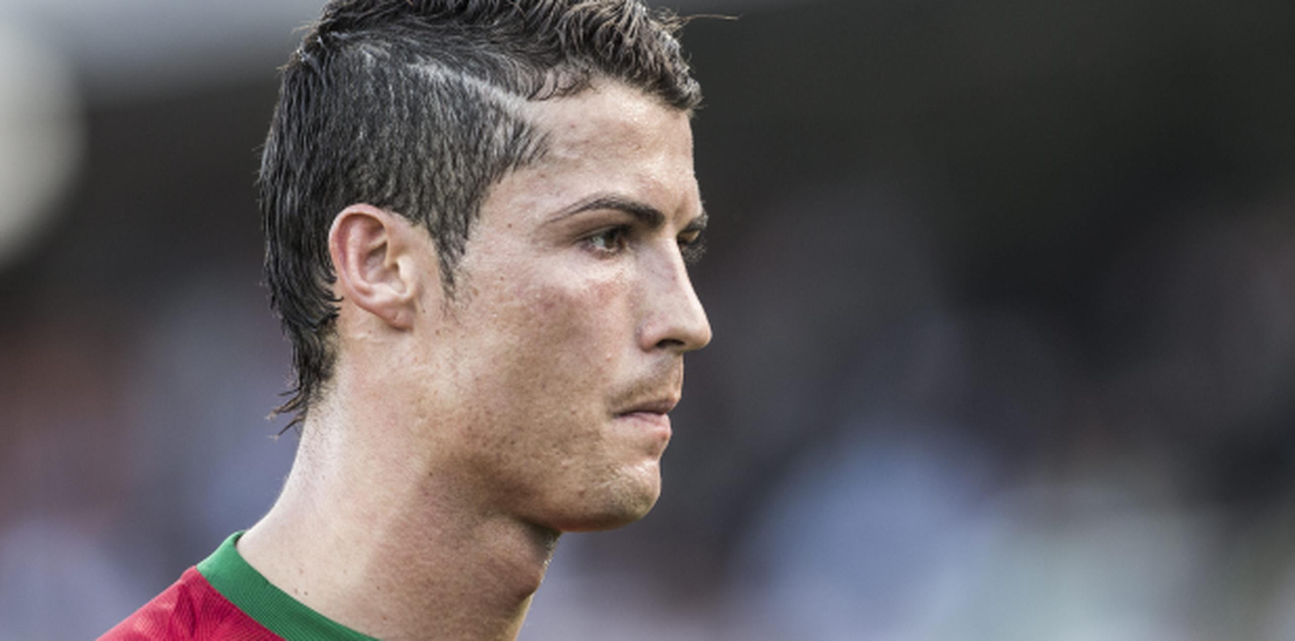 Ronaldo, de 28 años, ya había visto una amarilla en el partido del pasado septiembre disputado en Portugal ante Azerbaiyán.(EFE)
