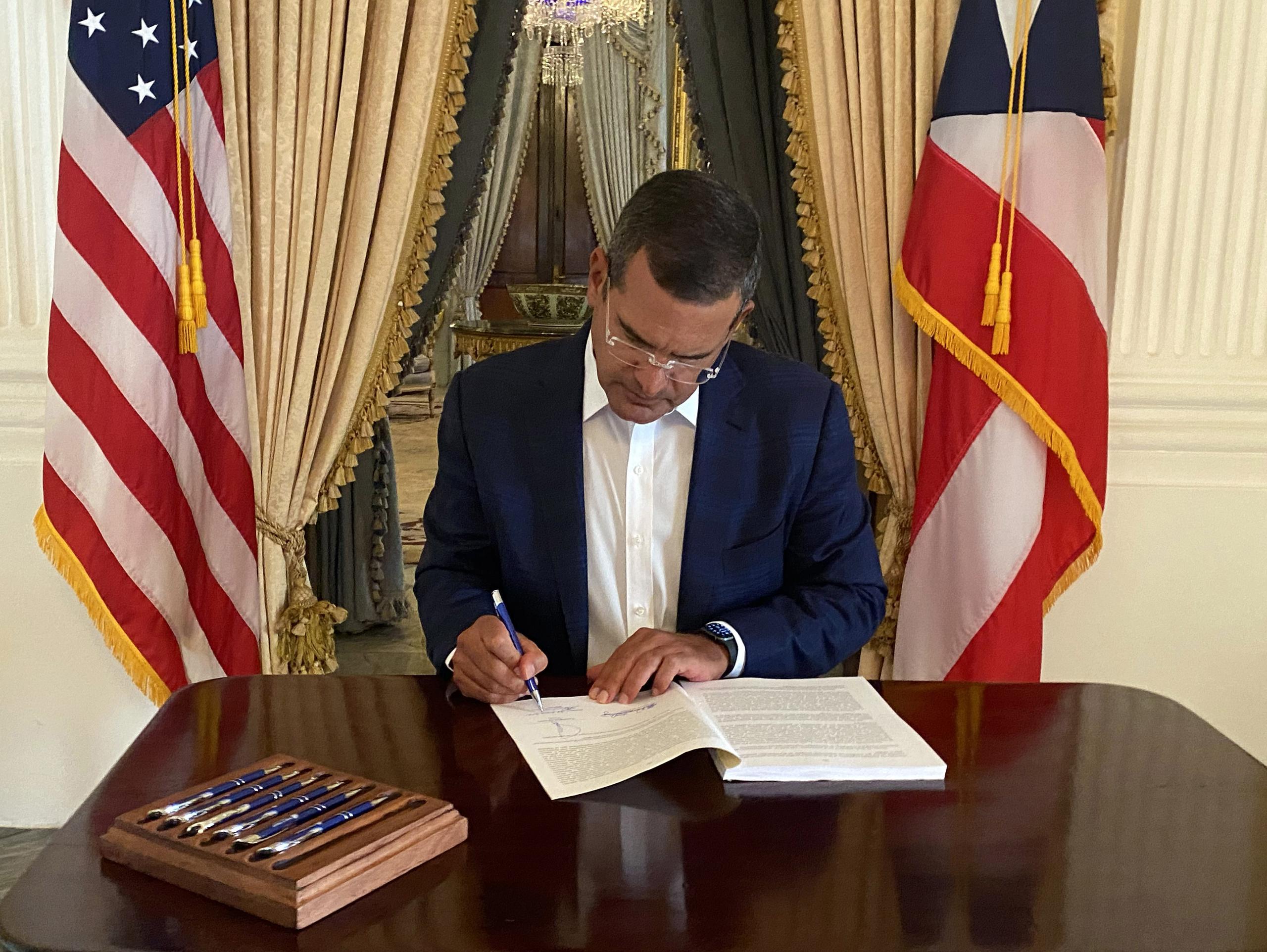 El gobernador Pedro Pierluisi dijo ayer que cedió a la Legislatura “por el bien de Puerto Rico”.
