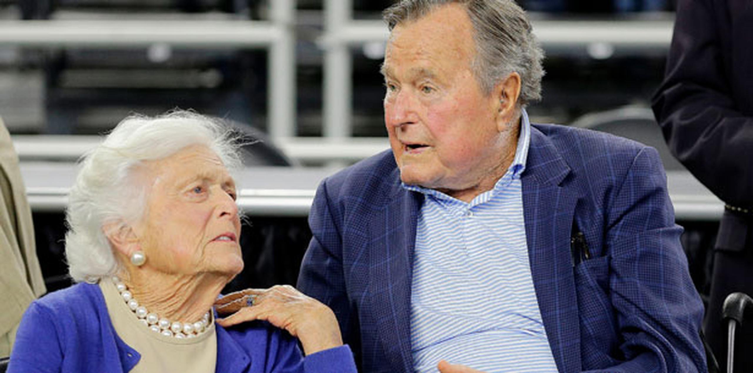 La señora Bush, ahora de 92 años de edad, ha decidido no recibir más atención médica. (Archivo)