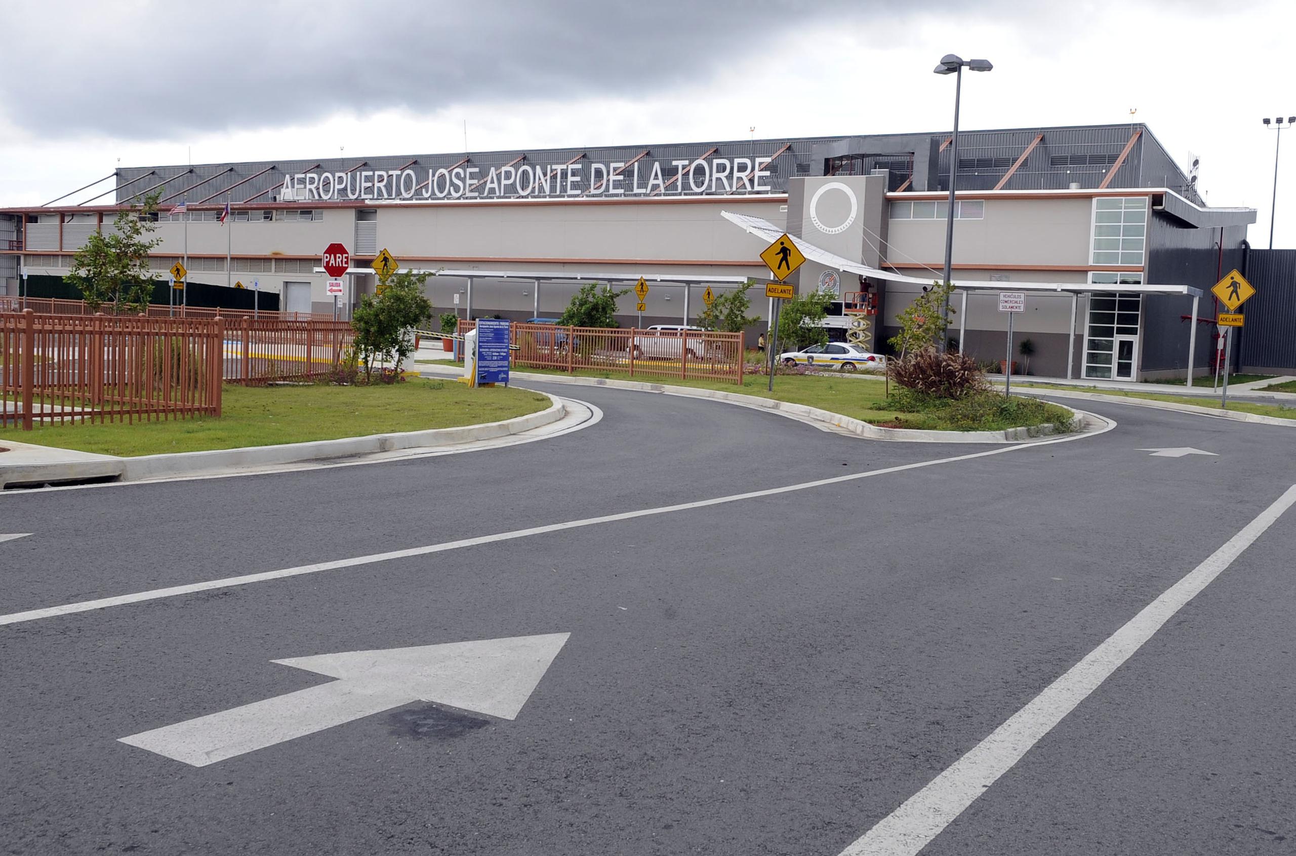 Aeropuerto Jose Aponte de la Torre, ubicado en la antigua base militar Roosevelt Road.
