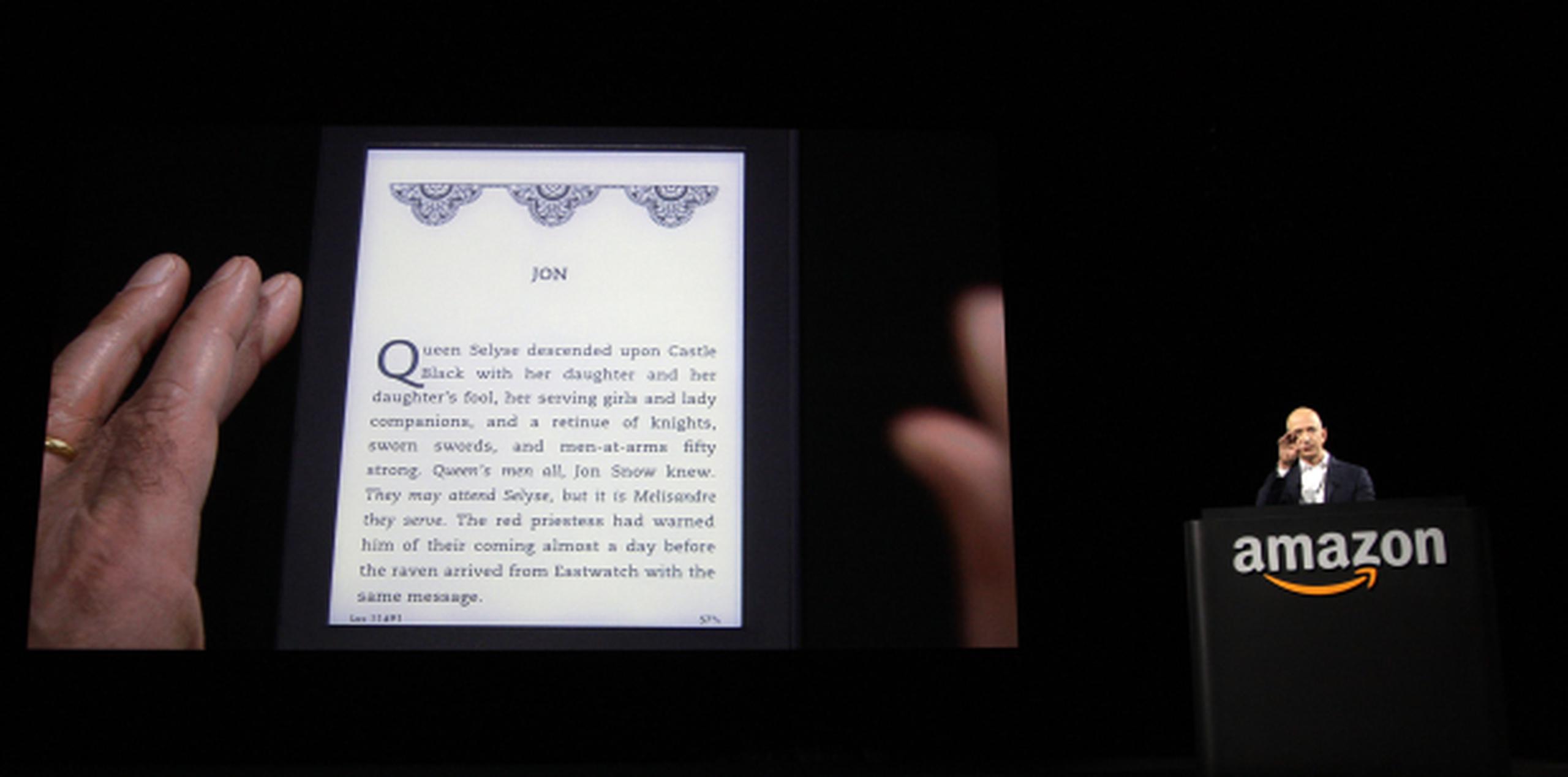 La nueva Kindle tiene muchas de las prestaciones de la versión más pequeña que salió al mercado el 18 de octubre. (AP)