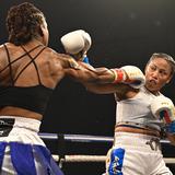 Kiria Tapia gana su primera pelea por decisión unánime
