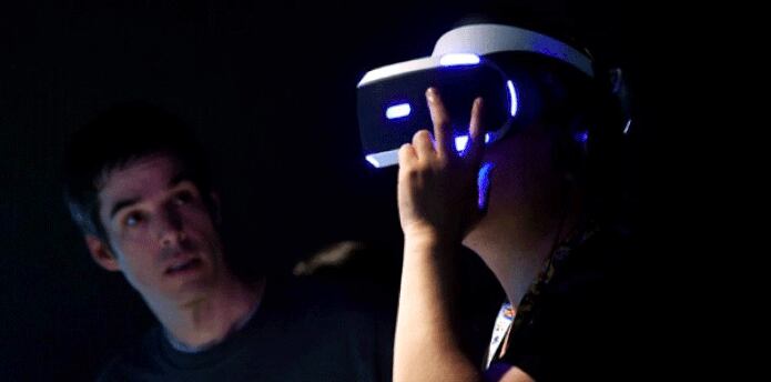 Project Morpheus, el nombre en clave del proyecto de realidad virtual de Sony, llegará en la primera mitad de 2016, aunque por el momento no se ha desvelado su precio. (AFP)