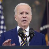 Biden ve “apropiada” la condena a expolicía por el asesinato de George Floyd