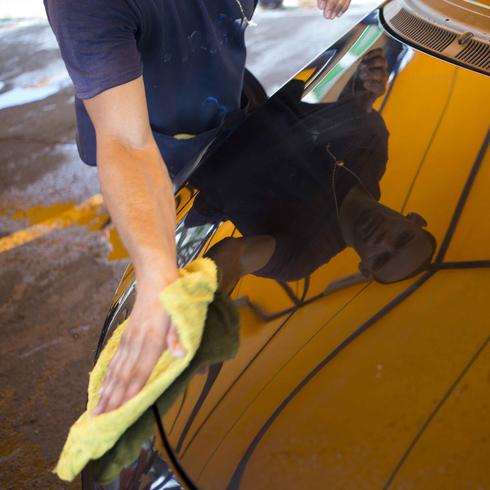  ¿Llevas tu carro al car wash? Asegúrate de que sigan esta recomendación  