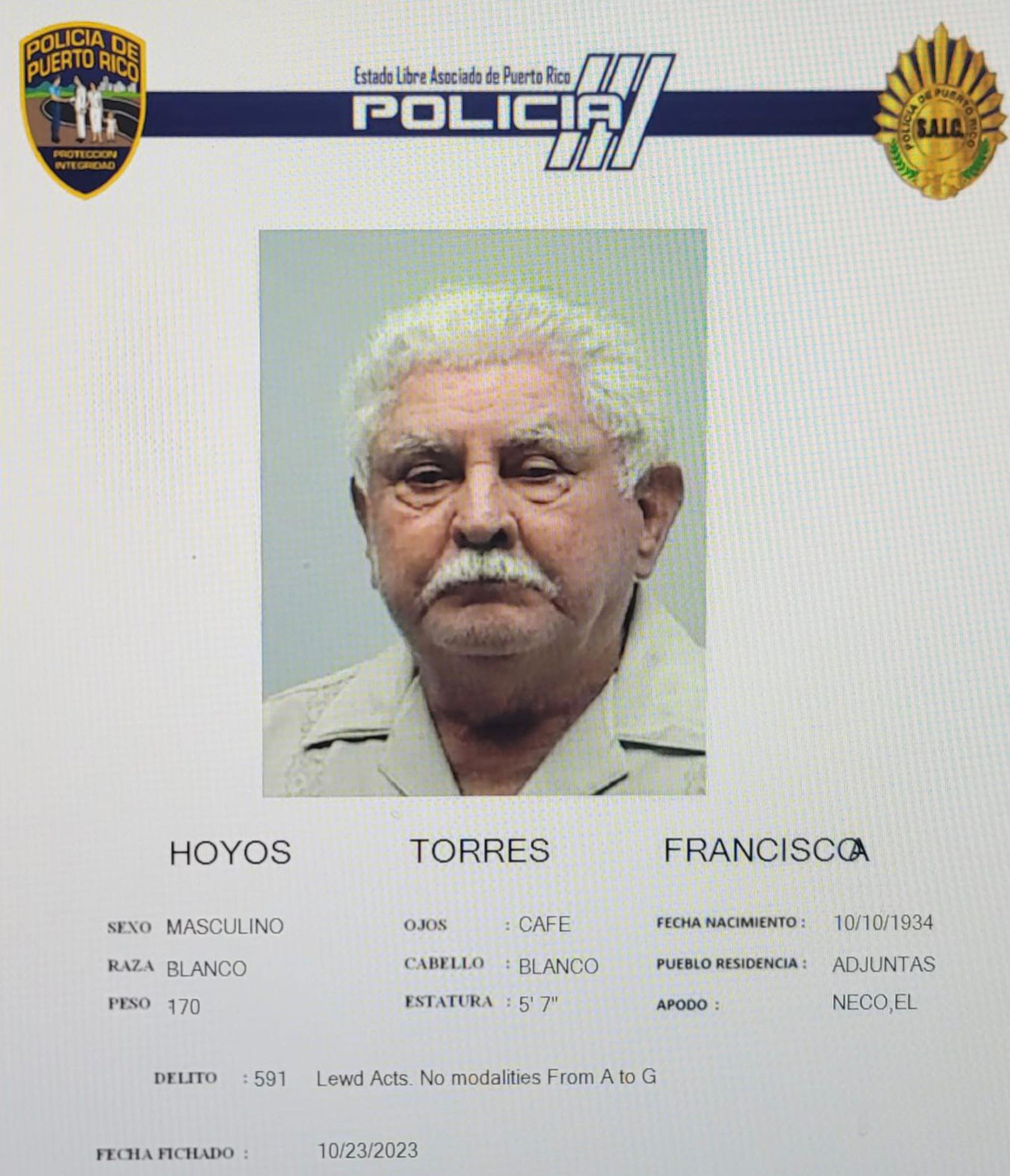 Francisco A. Hoyos Torres de 89 años, enfrenta cargos por actos lascivos.