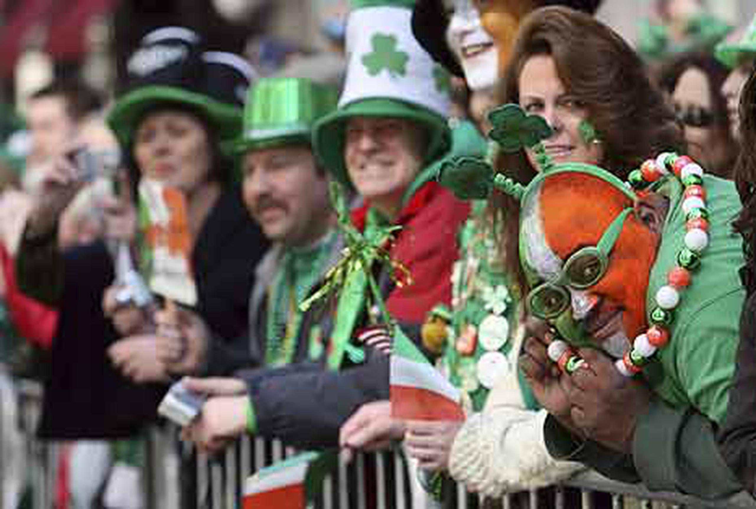 Durante el día de San Patricio se realizan desfiles, se visten de verde y se decoran las calles