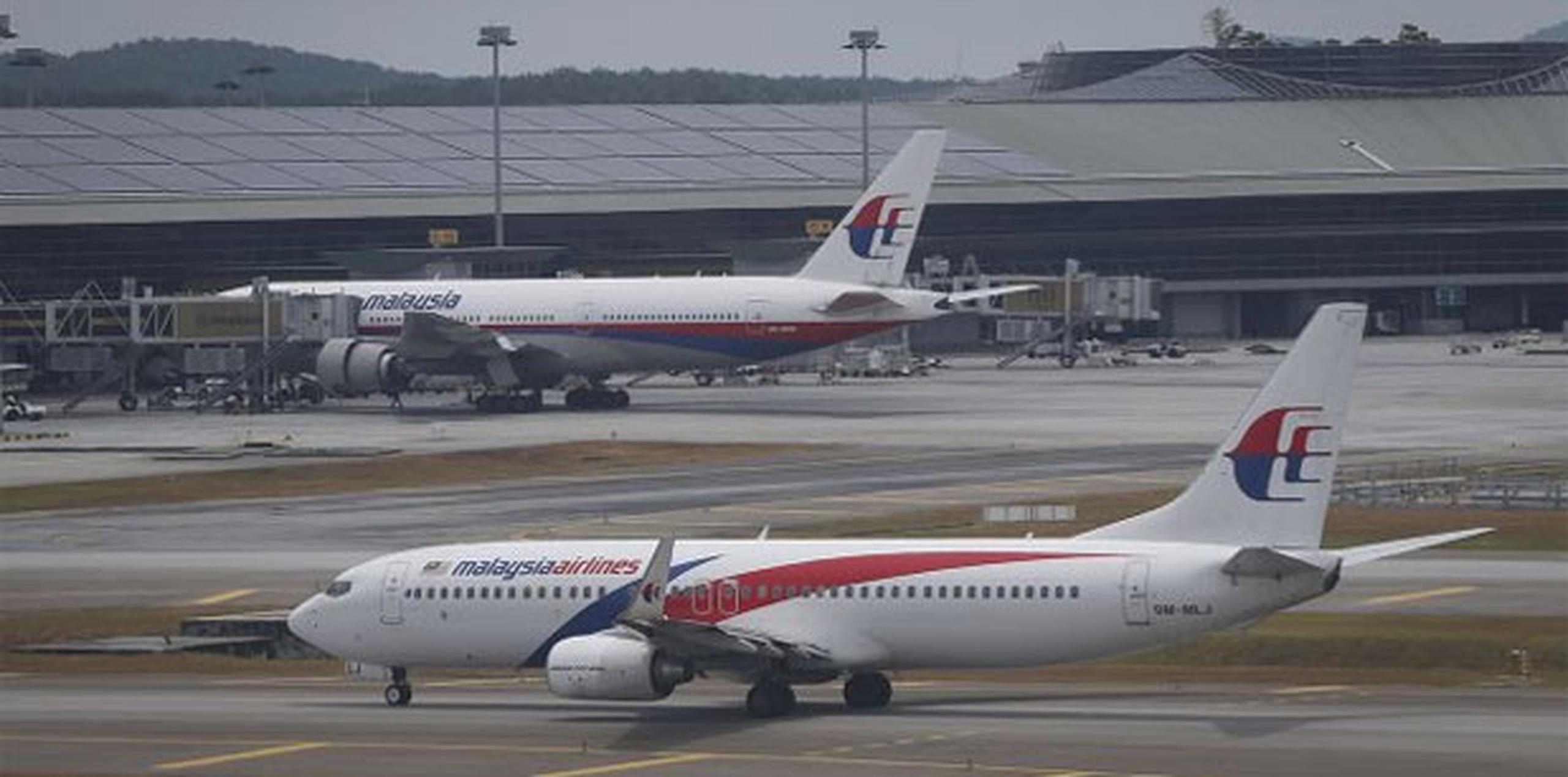 Una operación internacional de rescate recorre una franja remota del océano Índico en busca del avión de Malaysia Airlines que desapareció el 8 de marzo.  (Archivo)