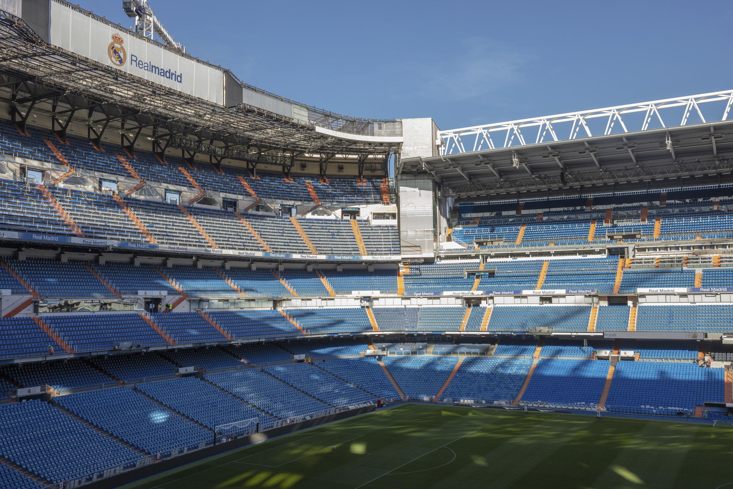 Vista del estadio Santiago Bernabéu en Madrid, España.