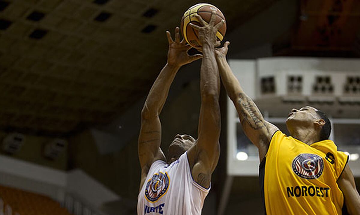 Todo un éxito el primer torneo de baloncesto de Corrección Primera Hora