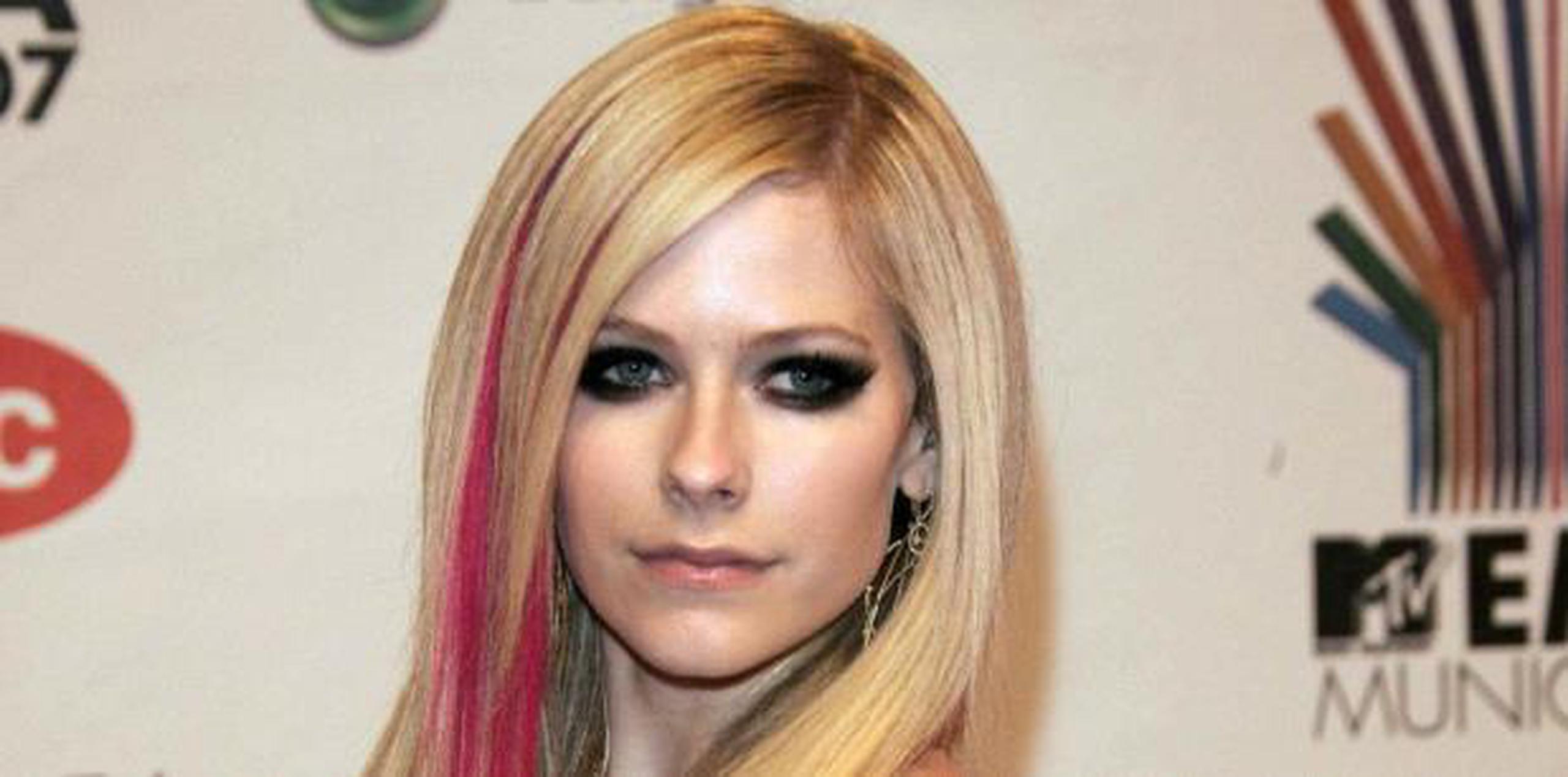 Lavigne comentó además que se dedicó a “convertir esa lucha en música”. (archivo)