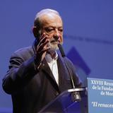 Carlos Slim apuesta por jornada laboral de 12 horas diarias por tres días