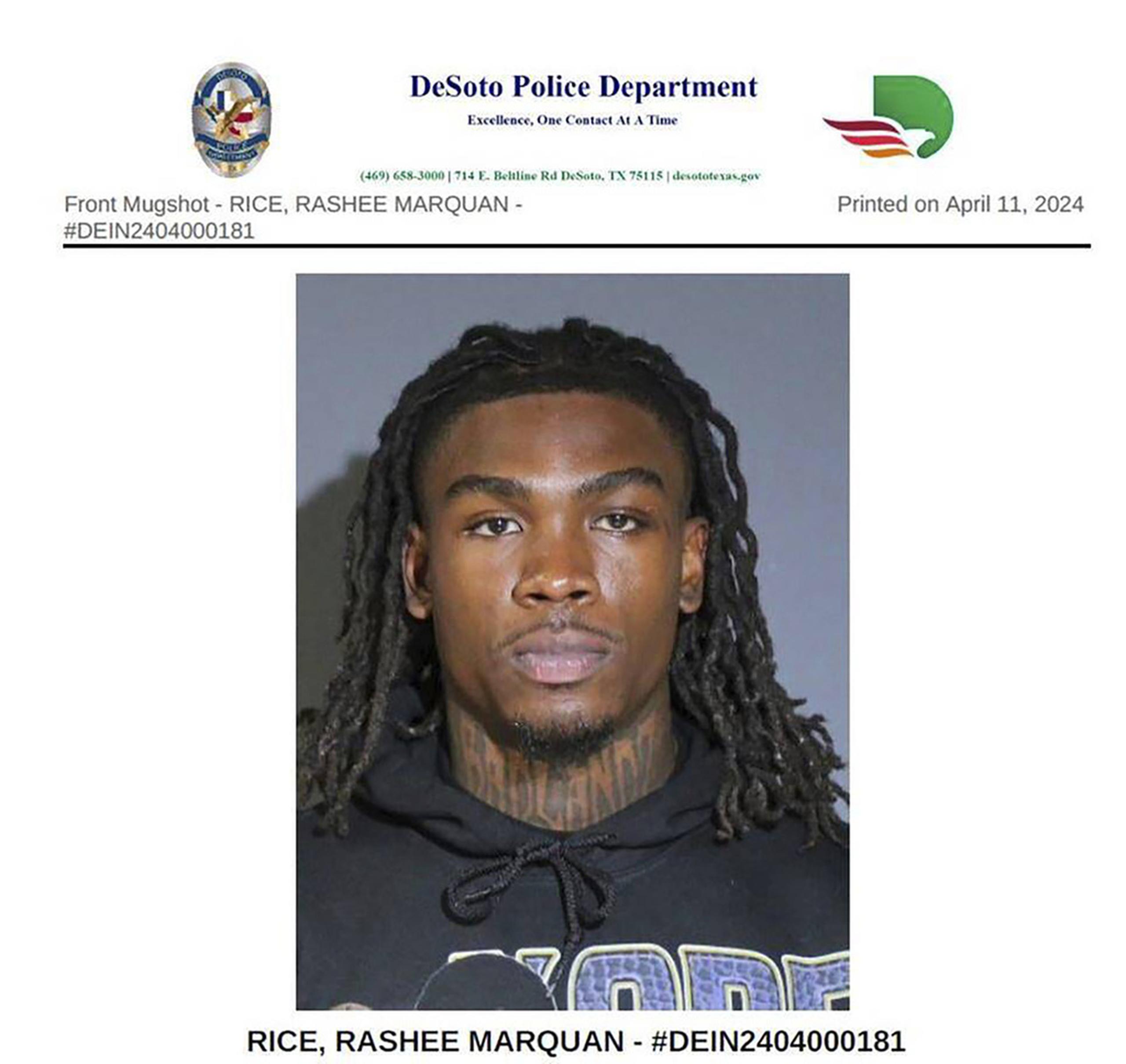 Esta foto proporcionada por el Departamento Policial de DeSoto, Texas, muestra a Rashee Rice, el jugador de los Chiefs de Kansas City, el 11 de abril de 2024.