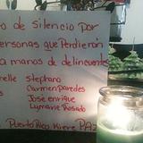 Boricuas en el extranjero prenden velas por José Enrique