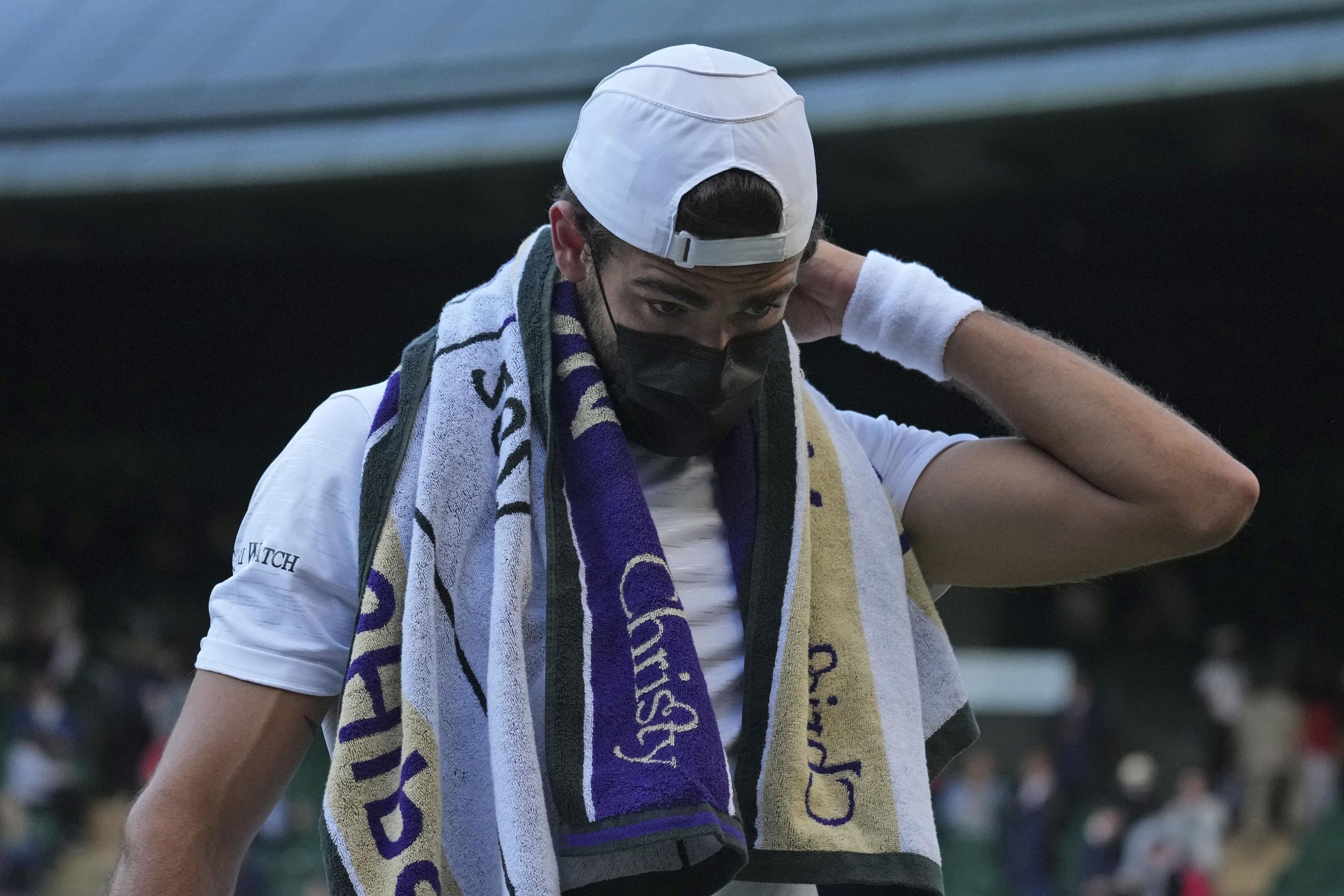 Matteo Berrettini fue uno de los primeros tenistas en frenar su participación en la presente edición de Wimbledon por el virus.