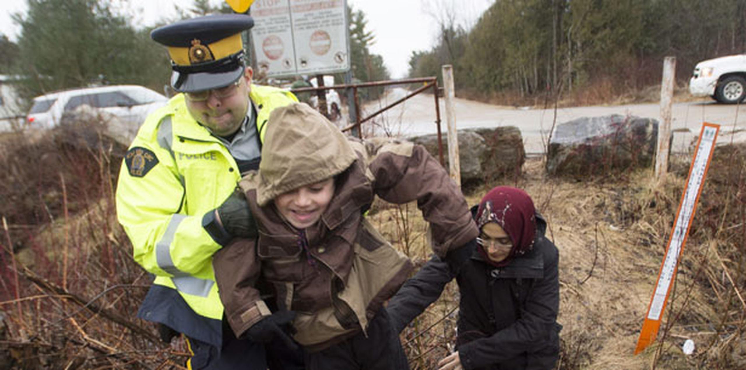 Quebec recibió la solicitud de refugio de 635 personas en febrero de este año frente a 99 en 2016.  (AP)