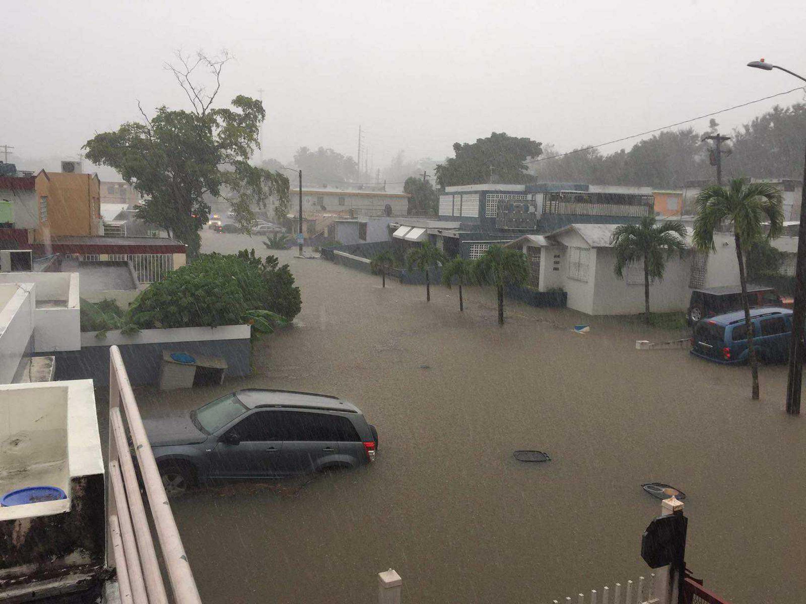 Inundaciones en Villa Nevárez en Río Piedras.