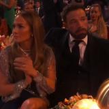Se vacilan a Ben Affleck “aburrido” en los Grammy junto a Jennifer López
