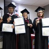 Educación rebasa los barrotes para personas confinadas graduadas de la UPR