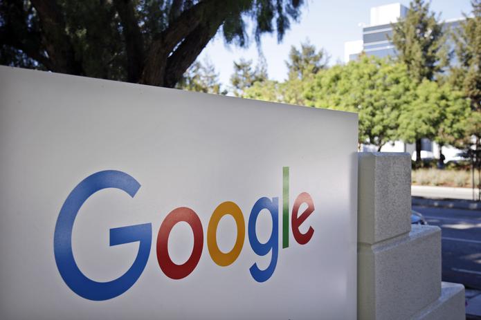 Google empleará herramientas automatizadas y personas para revisar la aplicación de la nueva política cuando entre en vigor en noviembre.