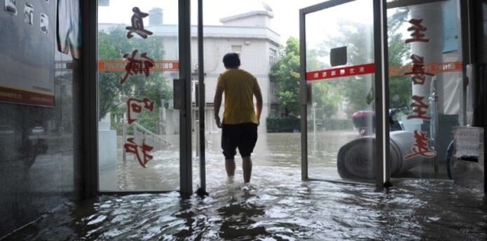 Tifón Goni golpea Okinawa tras matar a 15 en Filipinas - Primera Hora